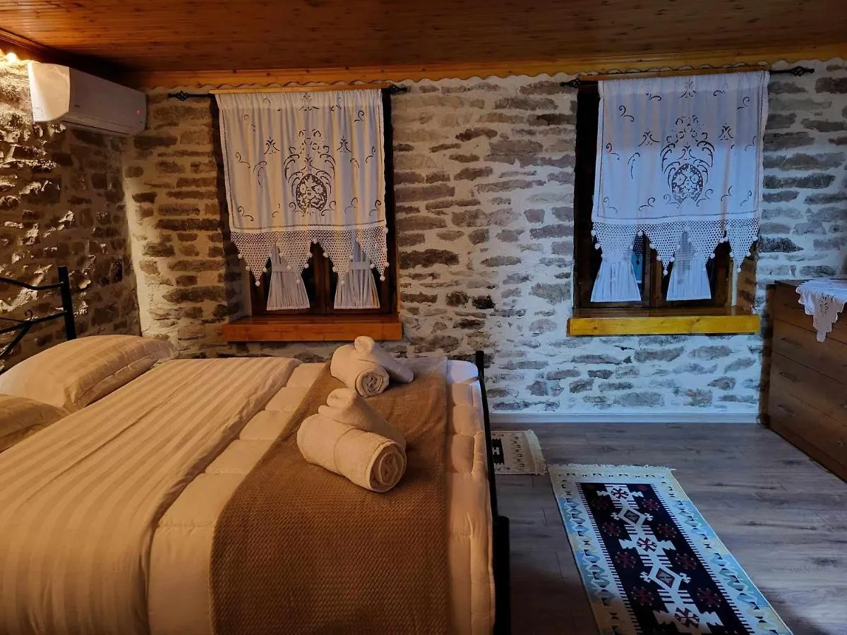 Guest House Hasko Gjirokaster 0*,