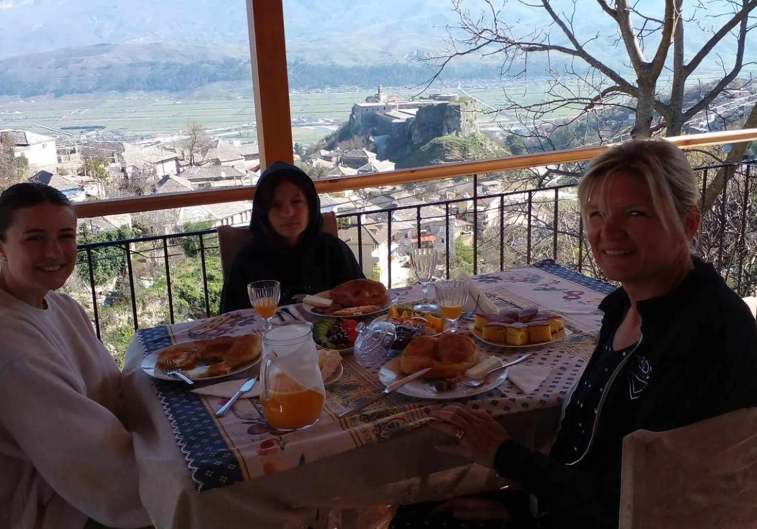 Alojamento de Acomodação e Pequeno-almoço Guest House Hasko Gjirokastër