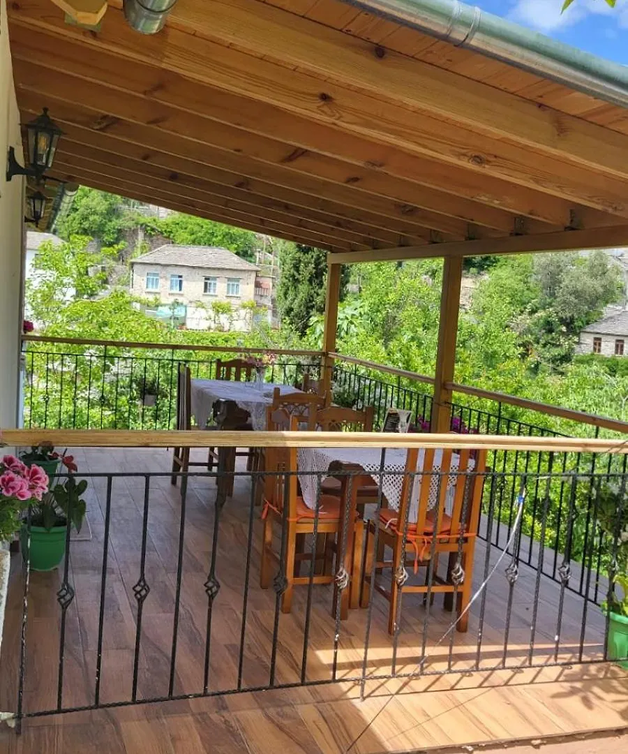 Alojamento de Acomodação e Pequeno-almoço Guest House Hasko Gjirokastër Albânia