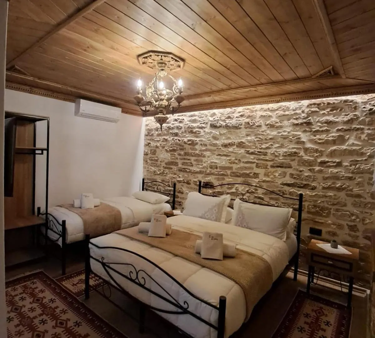 Guest House Hasko Gjirokaster Bed & Breakfast